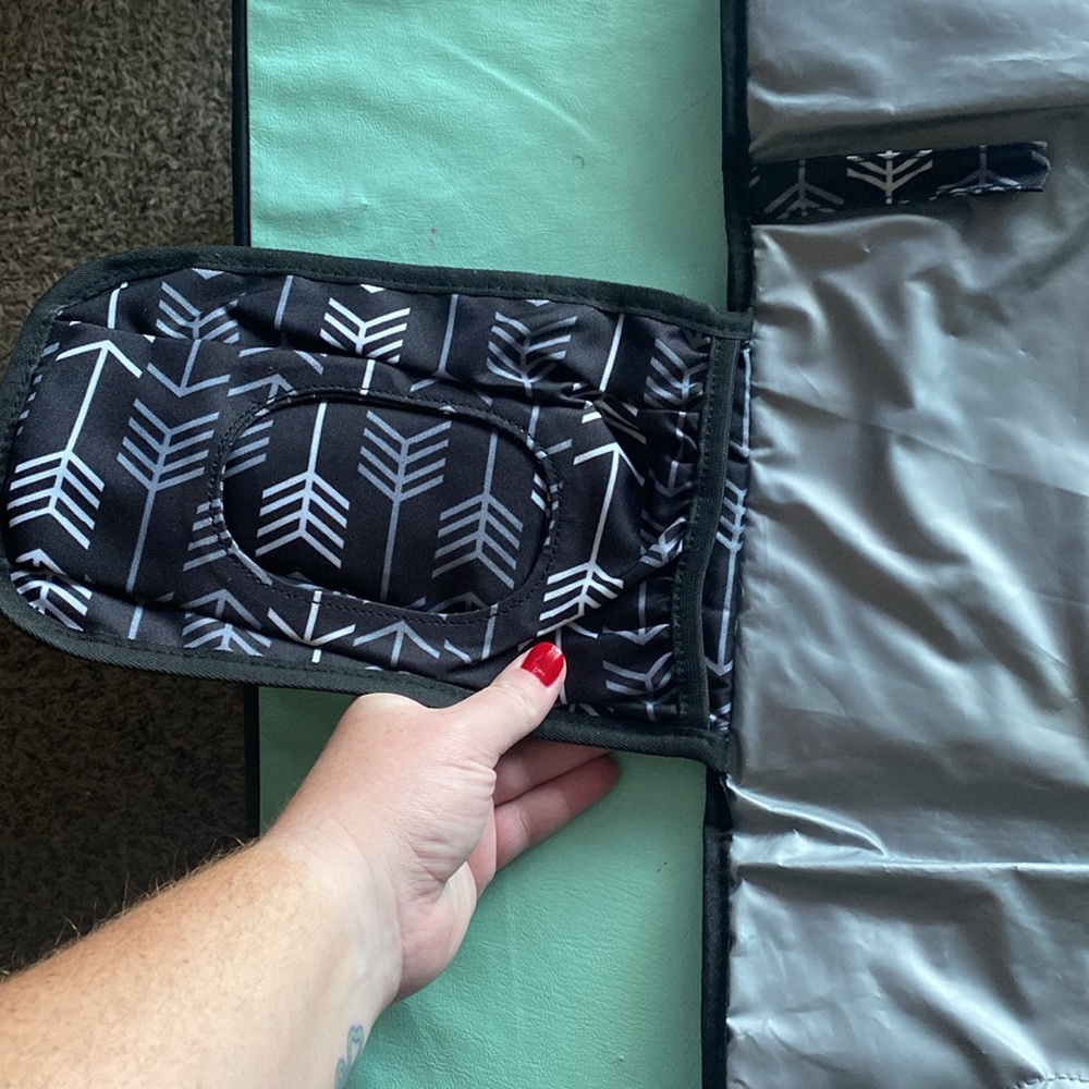 Diaper changing mat - Picture 3 of 5